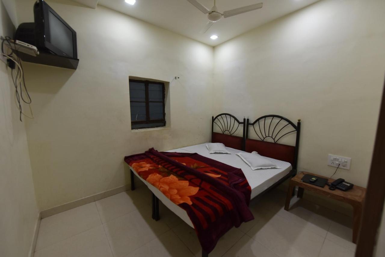 Baba Guest House Ajmer Exteriör bild